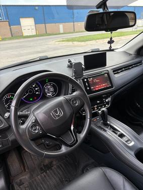 Green 2017 Honda HR-V EX-L w/Navigation