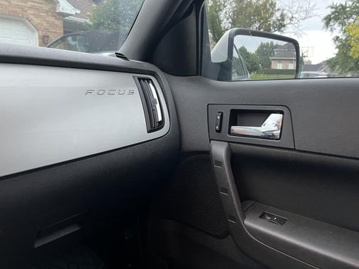2008 Ford Focus SES