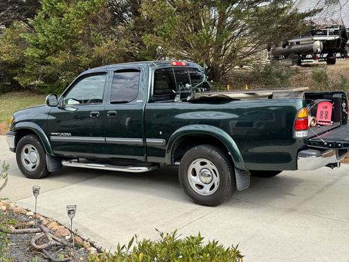 Green 2000 Toyota Tundra SR5 Access Cab