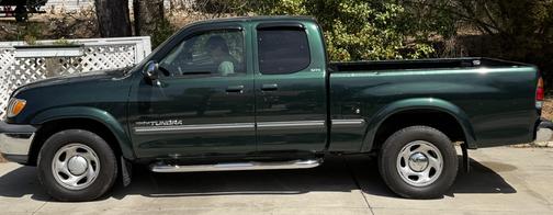 Green 2000 Toyota Tundra SR5 Access Cab