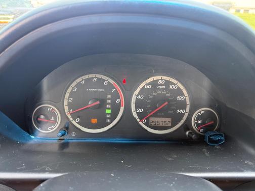 Silver 2004 Honda CR-V EX