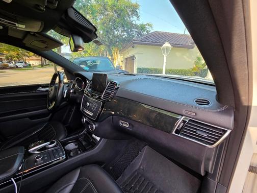White 2018 Mercedes-Benz GLS 450 4MATIC