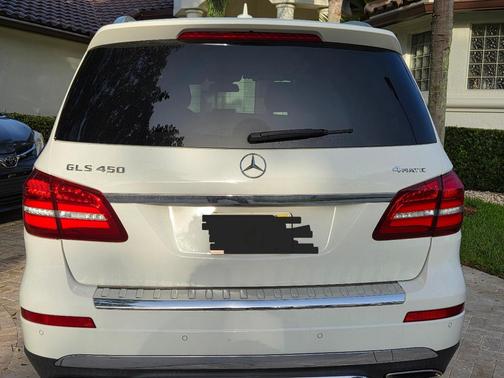 White 2018 Mercedes-Benz GLS 450 4MATIC