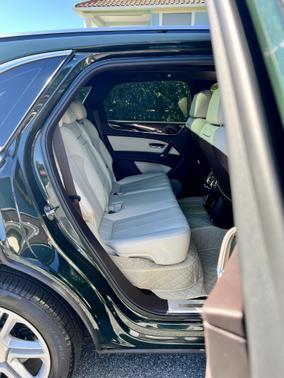 2019 Bentley Bentayga V8