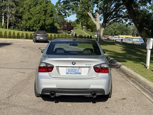 Silver 2007 BMW 335 i