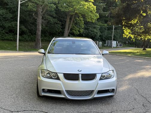 Silver 2007 BMW 335 i