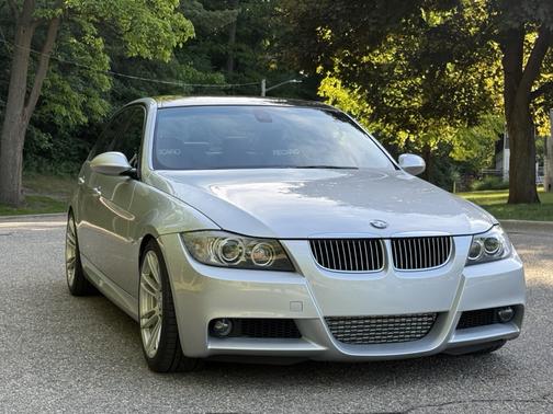 Silver 2007 BMW 335 i