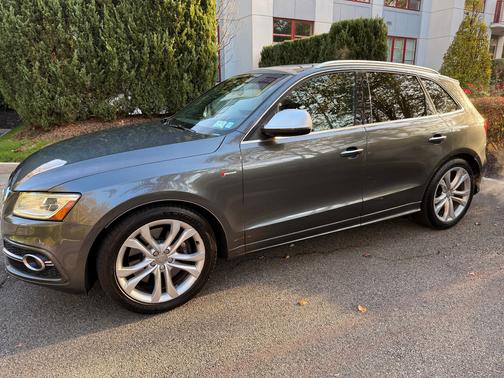 Gray 2015 Audi SQ5 3.0T Premium Plus