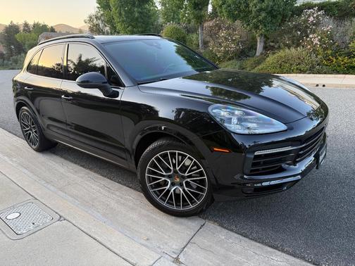 Black 2019 Porsche Cayenne Cayenne S
