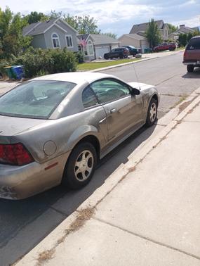 2001 Ford Mustang Base