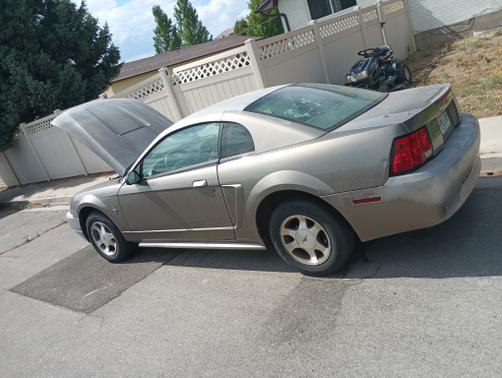 2001 Ford Mustang Base