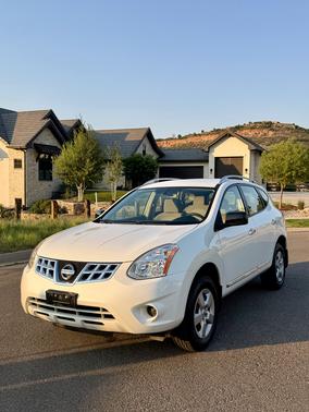 White 2011 Nissan Rogue S