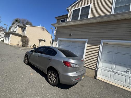 2013 Mazda Mazda3 i Sport