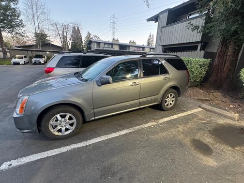 Silver 2006 Cadillac SRX V6