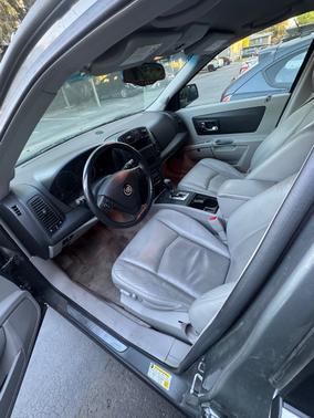 Silver 2006 Cadillac SRX V6