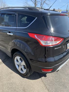 Black 2013 Ford Escape SE