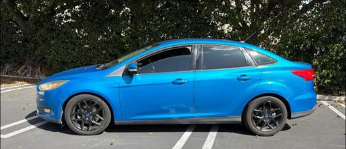 Blue 2016 Ford Focus SE