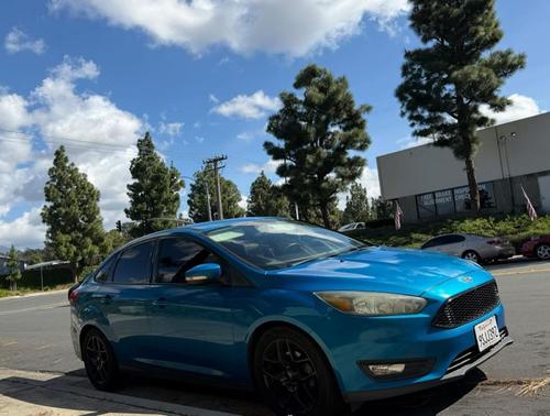Blue 2016 Ford Focus SE