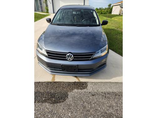 Gray 2015 Volkswagen Jetta 2.0L S