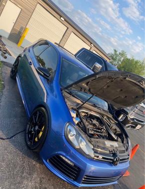2012 Volkswagen Golf R 2-Door