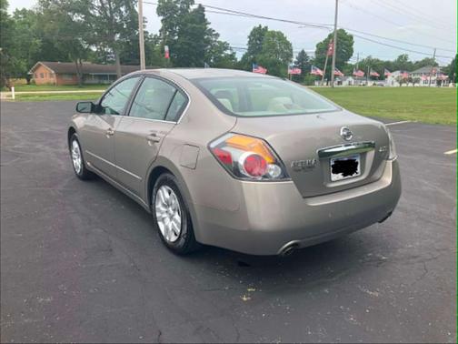 Beige 2012 Nissan Altima 2.5 S