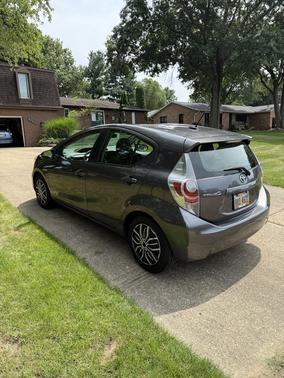 2013 Toyota Prius c Three