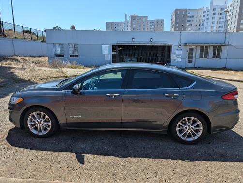 2019 Ford Fusion Hybrid SE