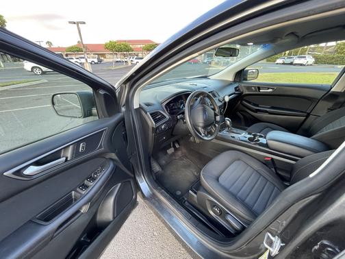 2016 Ford Edge SE