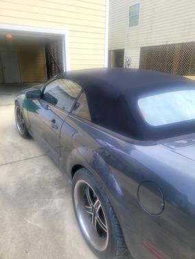 Gray 2008 Ford Mustang Base