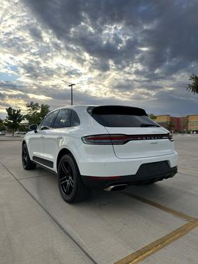 White 2020 Porsche Macan Macan