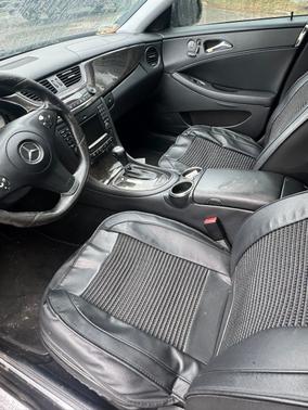 Black 2009 Mercedes-Benz CLS-Class CLS 550