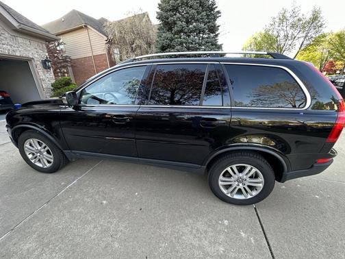 2011 Volvo XC90 3.2
