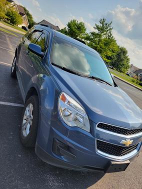 Blue 2011 Chevrolet Equinox LT