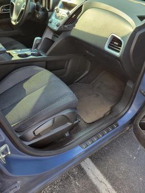 Blue 2011 Chevrolet Equinox LT