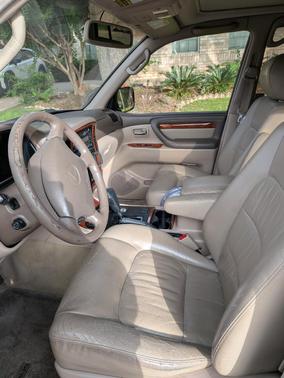 Green 1998 Lexus LX 470 Base