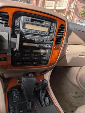 Green 1998 Lexus LX 470 Base