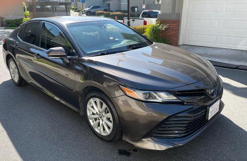 2018 Toyota Camry LE