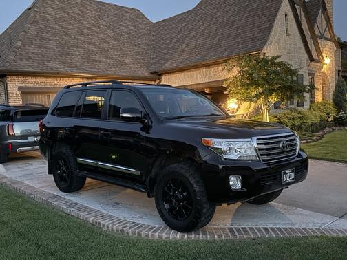 Black 2013 Toyota Land Cruiser Base