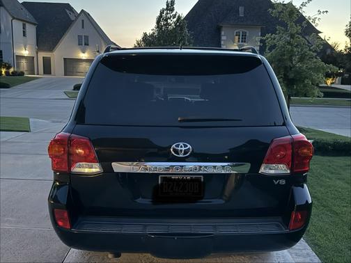 Black 2013 Toyota Land Cruiser Base