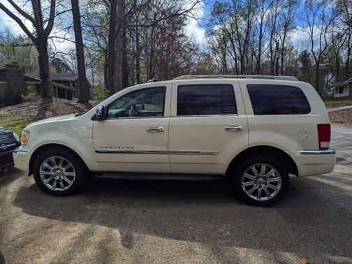 2007 Chrysler Aspen Limited