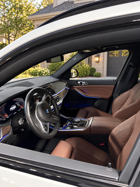 White 2022 BMW X5 xDrive40i