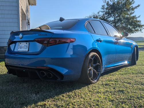 2023 Alfa Romeo Giulia Quadrifoglio