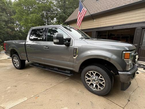 Gray 2022 Ford F-250 Lariat