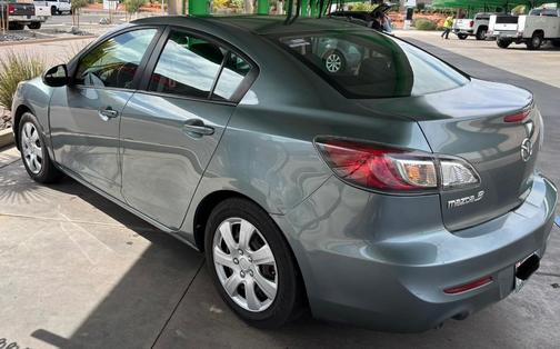 Gray 2012 Mazda Mazda3 i Sport