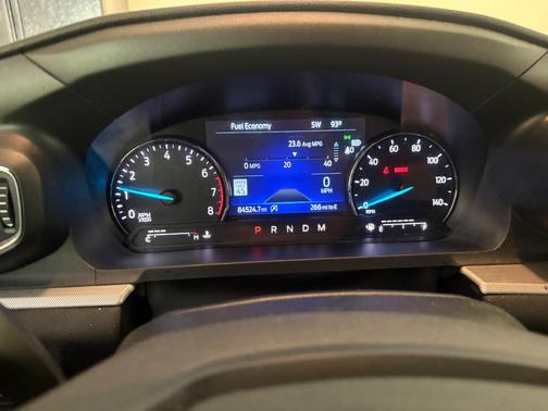White 2020 Ford Explorer XLT