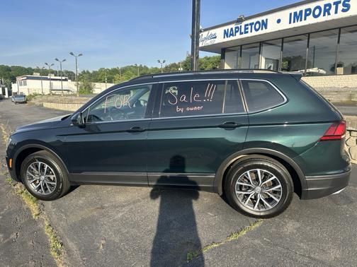Green 2018 Volkswagen Tiguan 2.0T SE