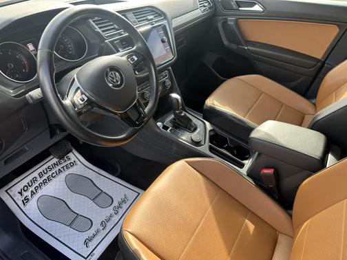 Green 2018 Volkswagen Tiguan 2.0T SE