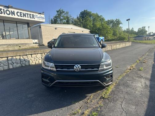 Green 2018 Volkswagen Tiguan 2.0T SE