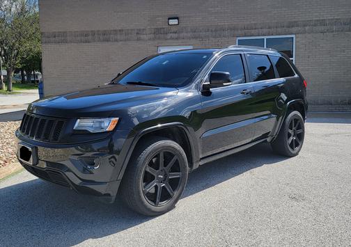 Black 2014 Jeep Grand Cherokee Overland