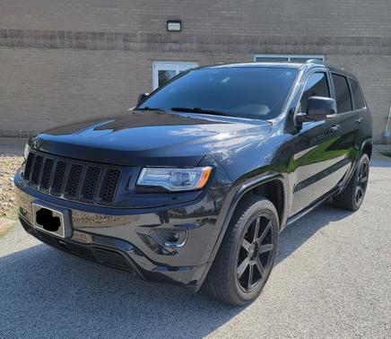 Black 2014 Jeep Grand Cherokee Overland